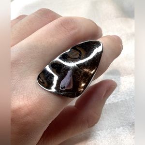 Alexis bittar ring gunmental plated ring size:7-8